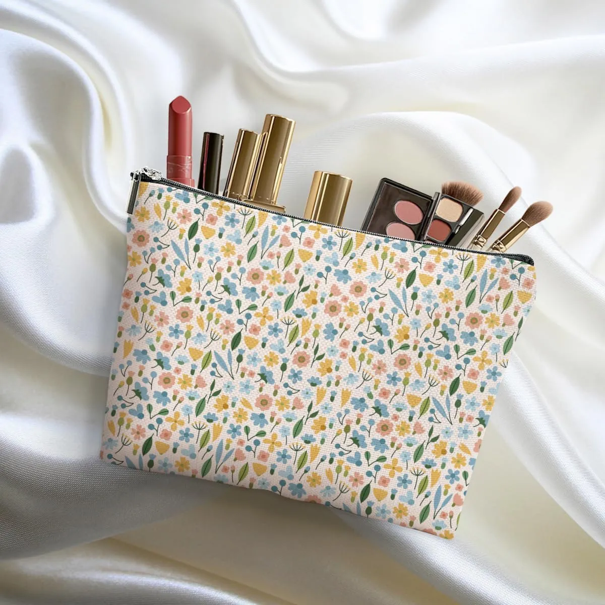 4 Packs Cute Flowers Makeup Bag Floral Wildflower Cosmetic Bag Friend Friendship Gifts for Women Girls Sister Coworker Botanical Travel Organizer Zipper Pouch Christmas Thanksgiving Birthday Gifts