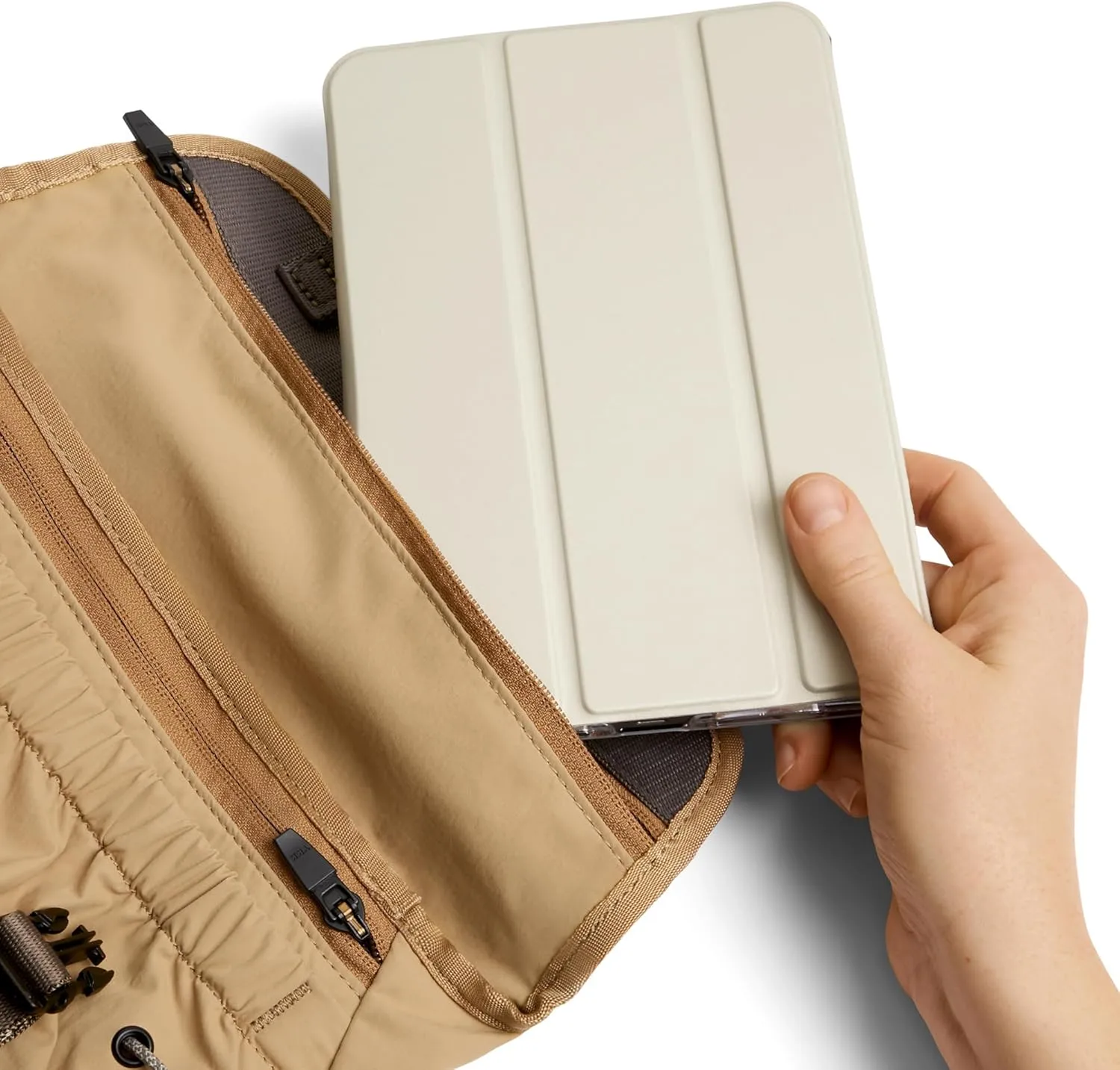 Bellroy Cinch Mini Messenger (6 liter lightweight, compact shoulder bag, water-resistant fabric, effortless organization) - SandDune