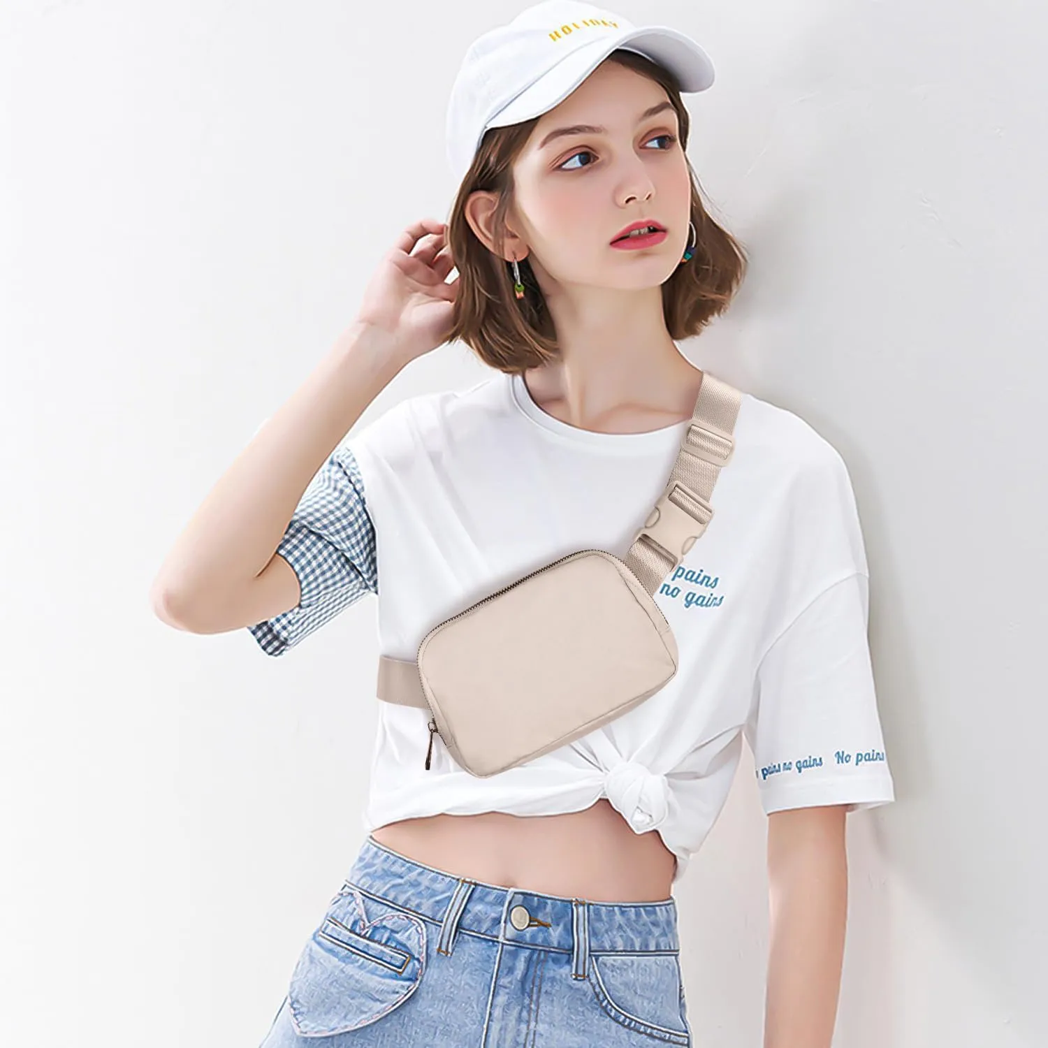 Belt Bag for Women Fanny Pack Crossbody Bags for Women Fashion Waist Packs with Adjustable Strap Gifts for Teen Girls Women Men (Beige)