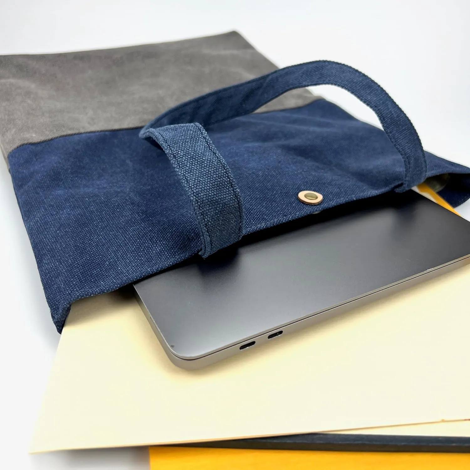 DuoStyle Canvas Tote & Shoulder Bag | Dual-tone, Handbag, Patchwork, Magnetic Snap at Opening