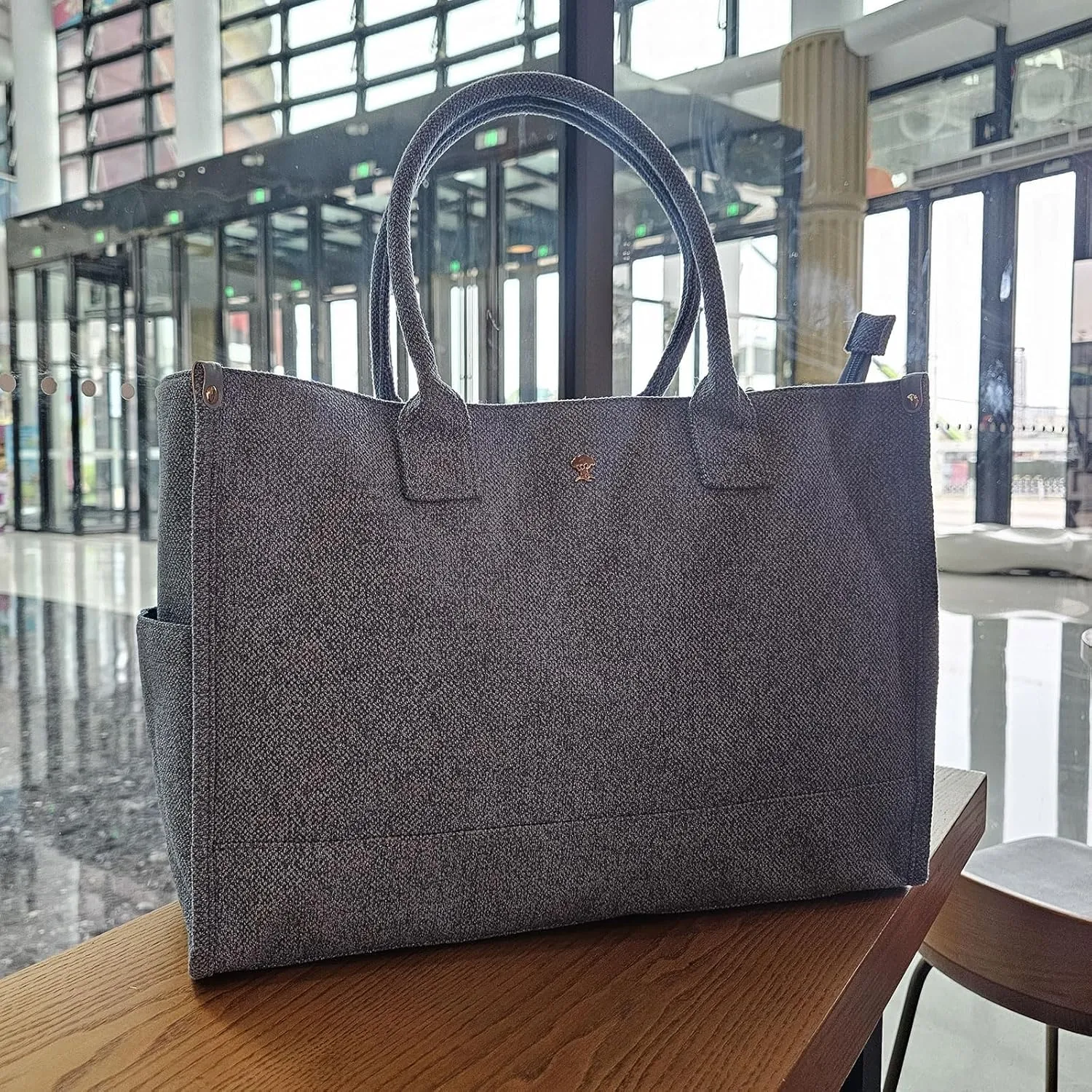 ESVAN Personalized Gifts Canvas Tote Linen Bags Handbags Top Zipper Closure Initial Retro Utility Tote