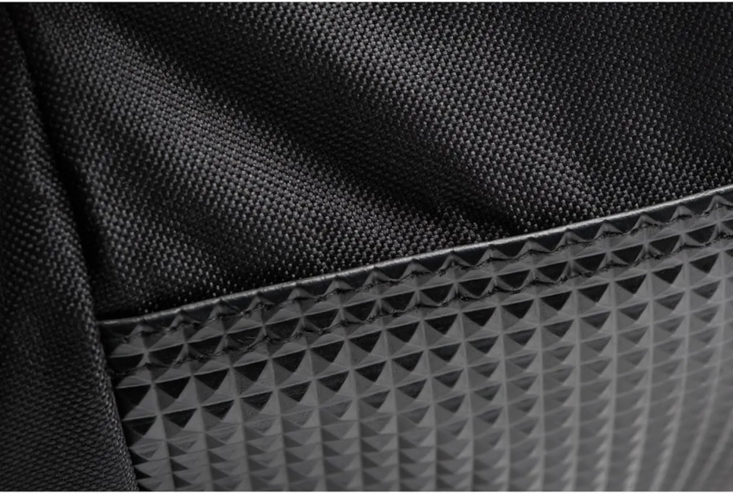 Kensington Laptop Sleeve - Simply Portable Neoprene Sleeve for devices