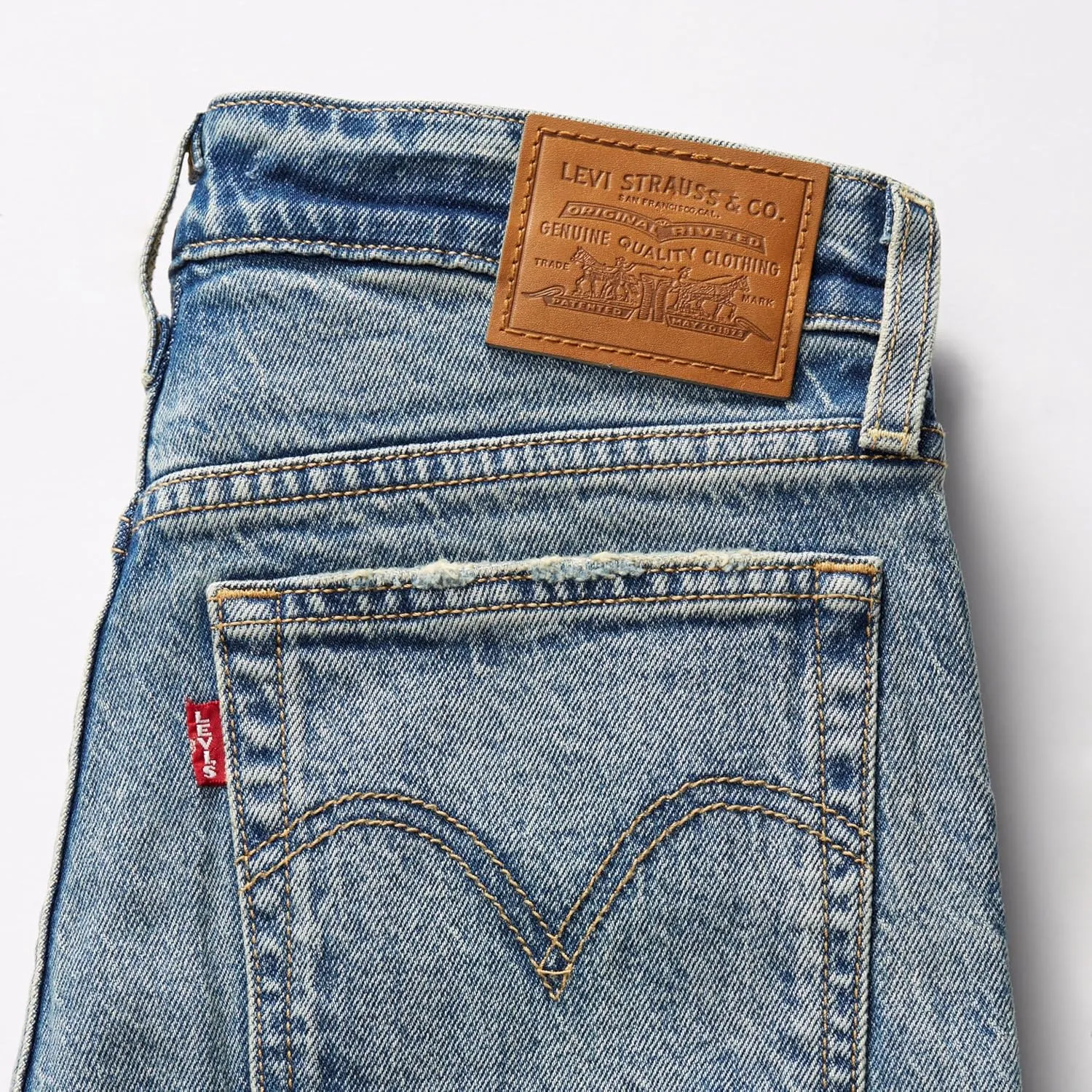 Levi's Women's Premium Wedgie Icon Fit Jeans