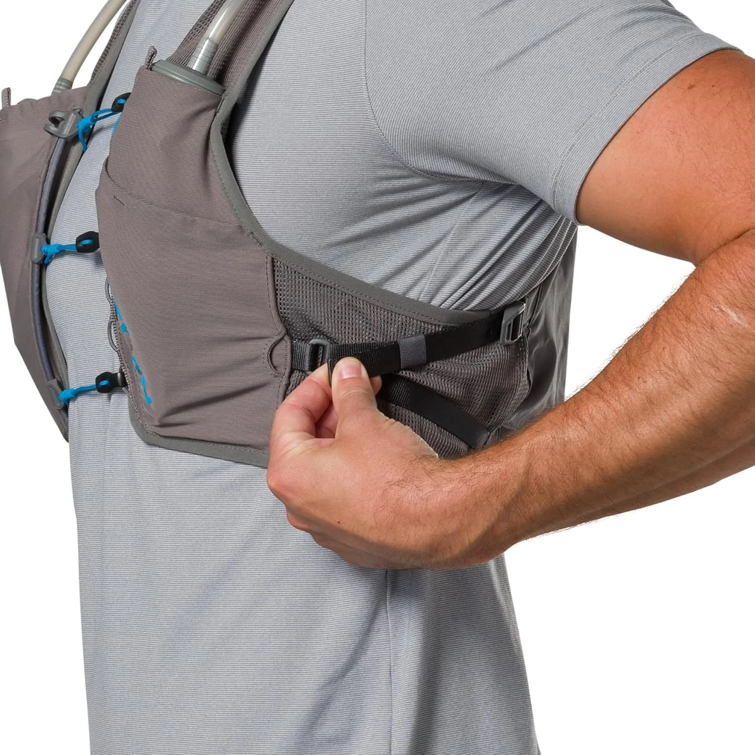 Nathan Hydration Vest - Lightweight, Quick-Fit Fix, Reflective, 4L Storage, Six Pockets, Two 14oz Flasks, Pinnacle Breeze