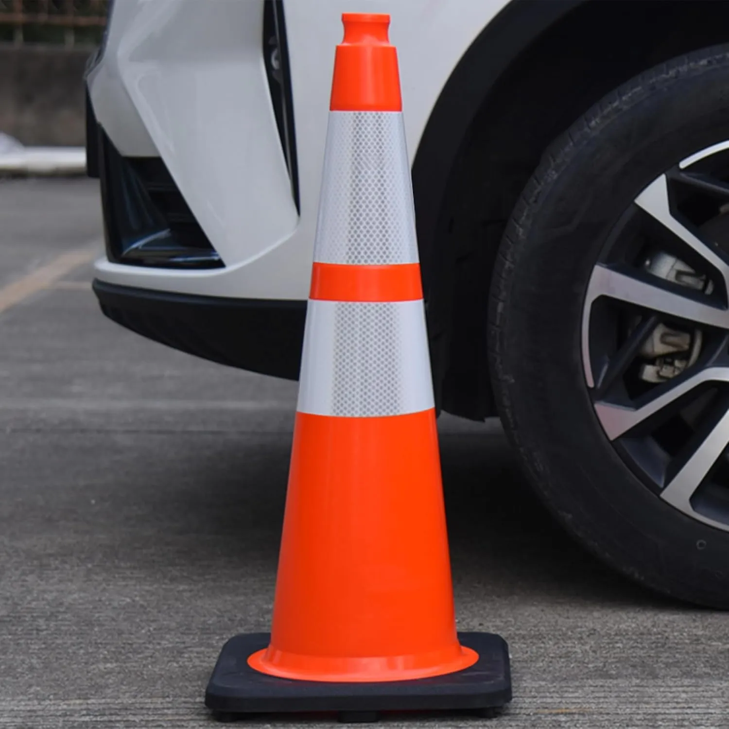 OrangeStar 8 Pack 28" Traffic Safety Cones, Orange Cones Construction Cones w/Reflective Collar, Heavy Duty Base for Driving Practice, Parking Lots and Roadwork