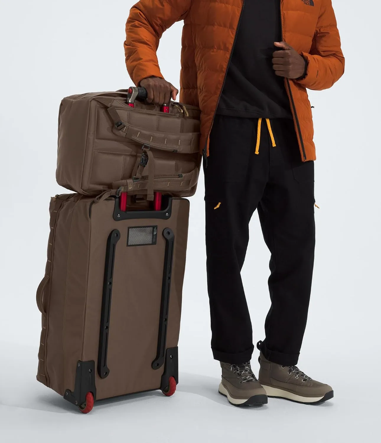 THE NORTH FACE Base Camp Voyager Travel Pack - PFAS Free, Smokey Brown/Khaki Stone, One Size