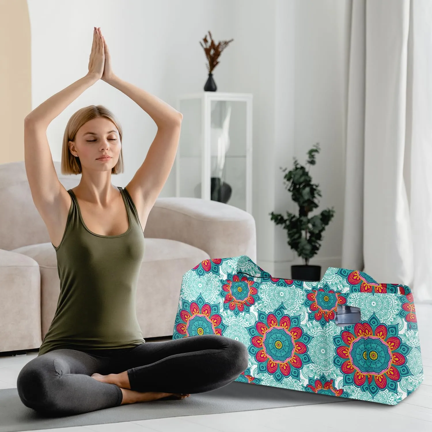 Women Yoga Mat Bag – Versatile Yoga Bag with Mat Straps & Storage Pockets, Holds Yoga & Pilates Mats, Lightweight & Durable
